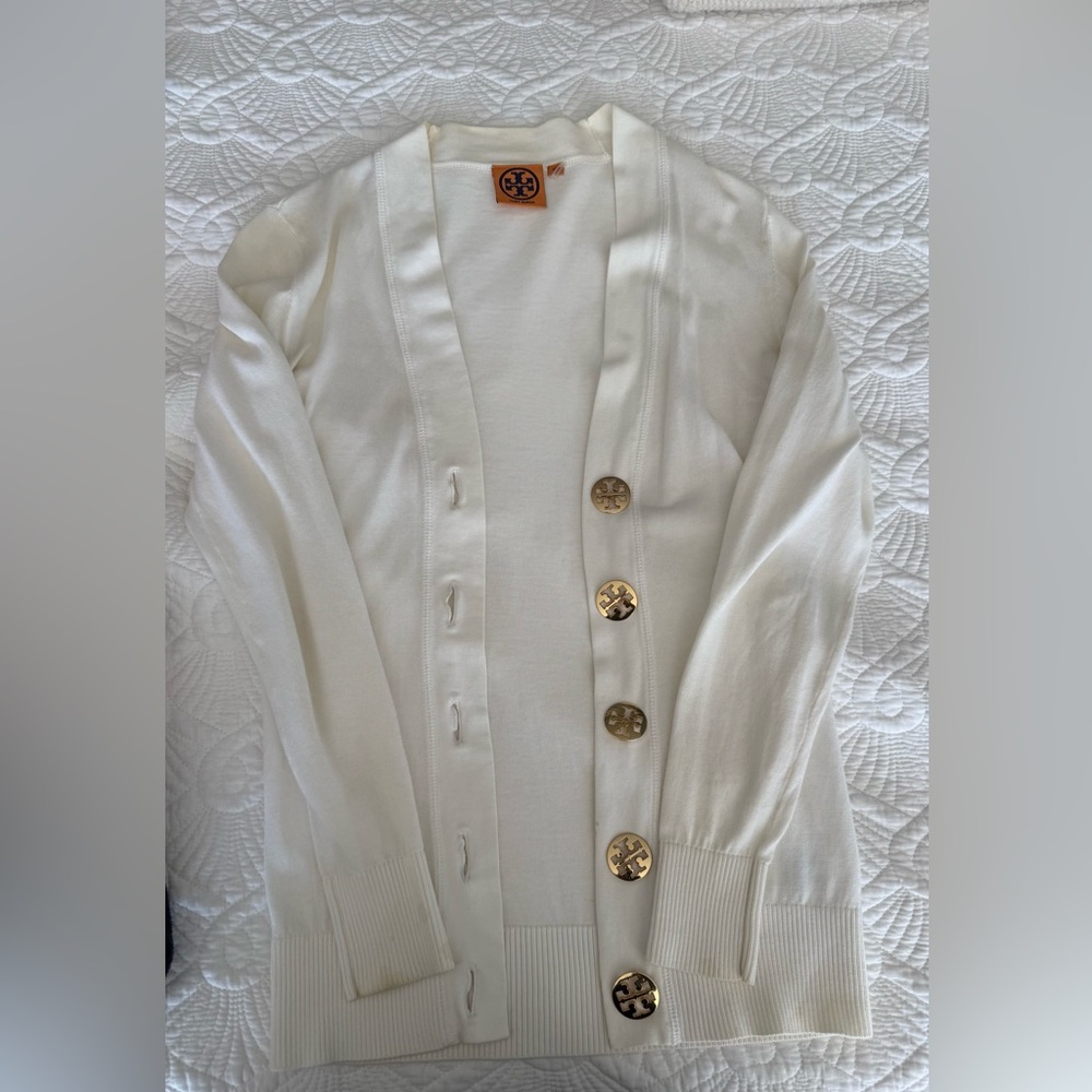 Play condition Tory Burch sweater size xxs